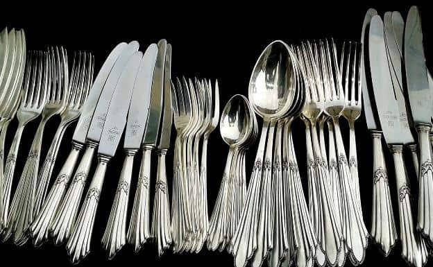 ¿Cómo usar los cubiertos de forma correcta? ¿Cómo usar los cubiertos de forma correcta?